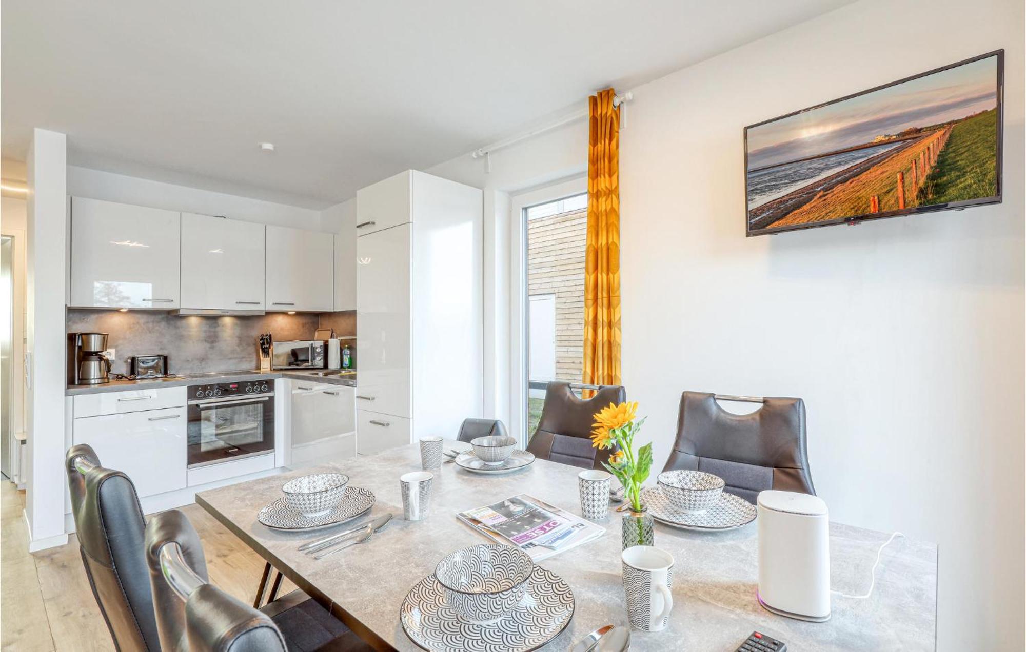 Nice Home In Tossens With Kitchen Екстер'єр фото