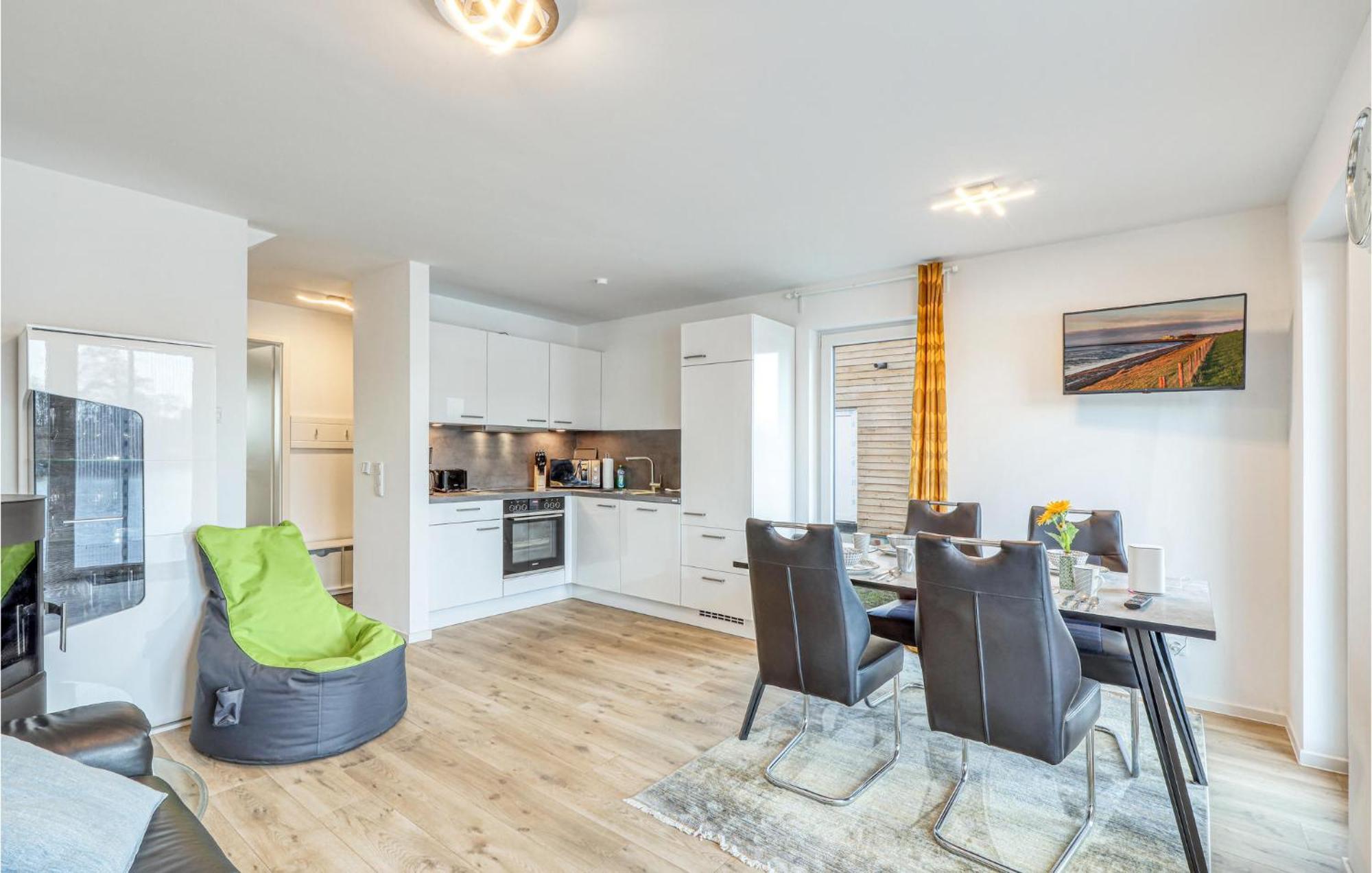 Nice Home In Tossens With Kitchen Екстер'єр фото